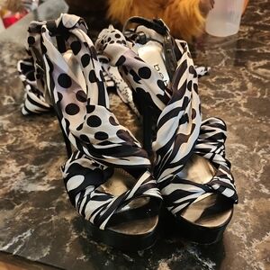 Bebe Monochrome Patterned Women's Heels